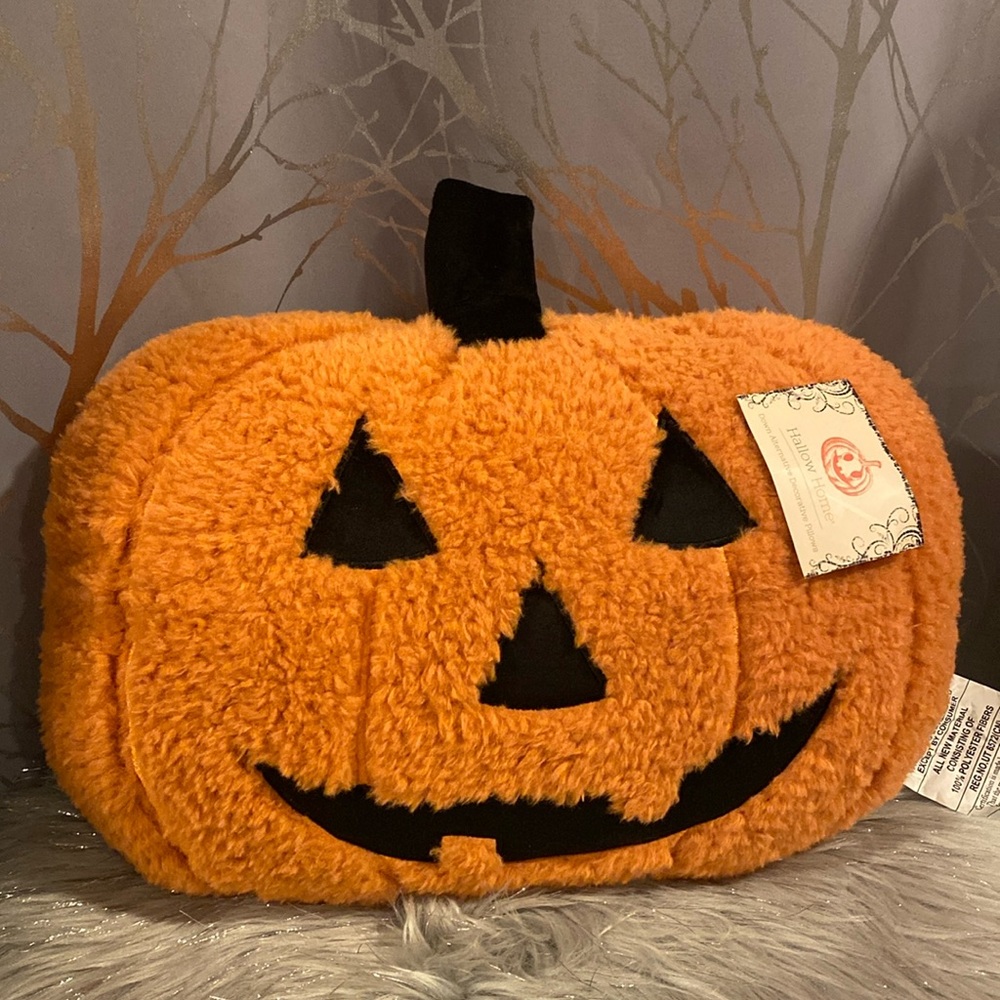 BNWT Hallow Home Halloween Orange Pumpkin Pillow